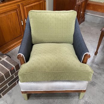 Thomas Upholstery - my chair Mr. Thomas covered - Furniture Reupholstery Near Me - Dyersburg, Tennessee Thomas Upholstery - my chair Mr. Thomas covered - Furniture Reupholstery Near Me - Dyersburg, Tennessee