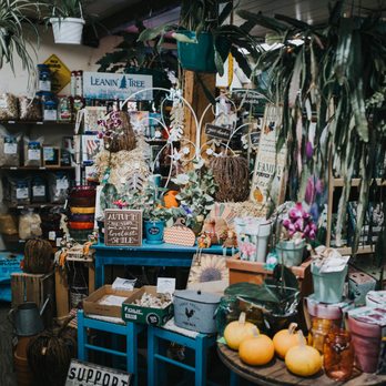 Wagon Wheel Garden and Pet - Nurseries & Gardening Near Me - Homer, Alaska Wagon Wheel Garden and Pet - Nurseries & Gardening Near Me - Homer, Alaska