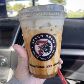 7 Brew Coffee - Blonde with pumpkin - Coffee & Tea Near Me - Kansas City, Missouri