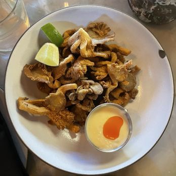 Mirate - Fried mushroom chicken aioli - Mexican Near Me - Los Angeles, California Mirate - Fried mushroom chicken aioli - Mexican Near Me - Los Angeles, California