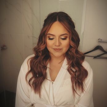 Vanity Belle - My hair and make up on POINT!!! w/ Natalie & Kat - Makeup Artists Near Me - Huntington Beach, California Vanity Belle - My hair and make up on POINT!!! w/ Natalie & Kat - Makeup Artists Near Me - Huntington Beach, California