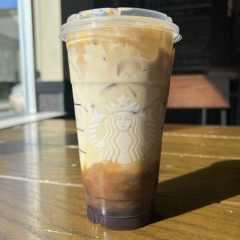Starbucks - Iced toasted vanilla oat shaken espresso, venti - Coffee & Tea Near Me - Scarborough, Ontario Starbucks - Iced toasted vanilla oat shaken espresso, venti - Coffee & Tea Near Me - Scarborough, Ontario