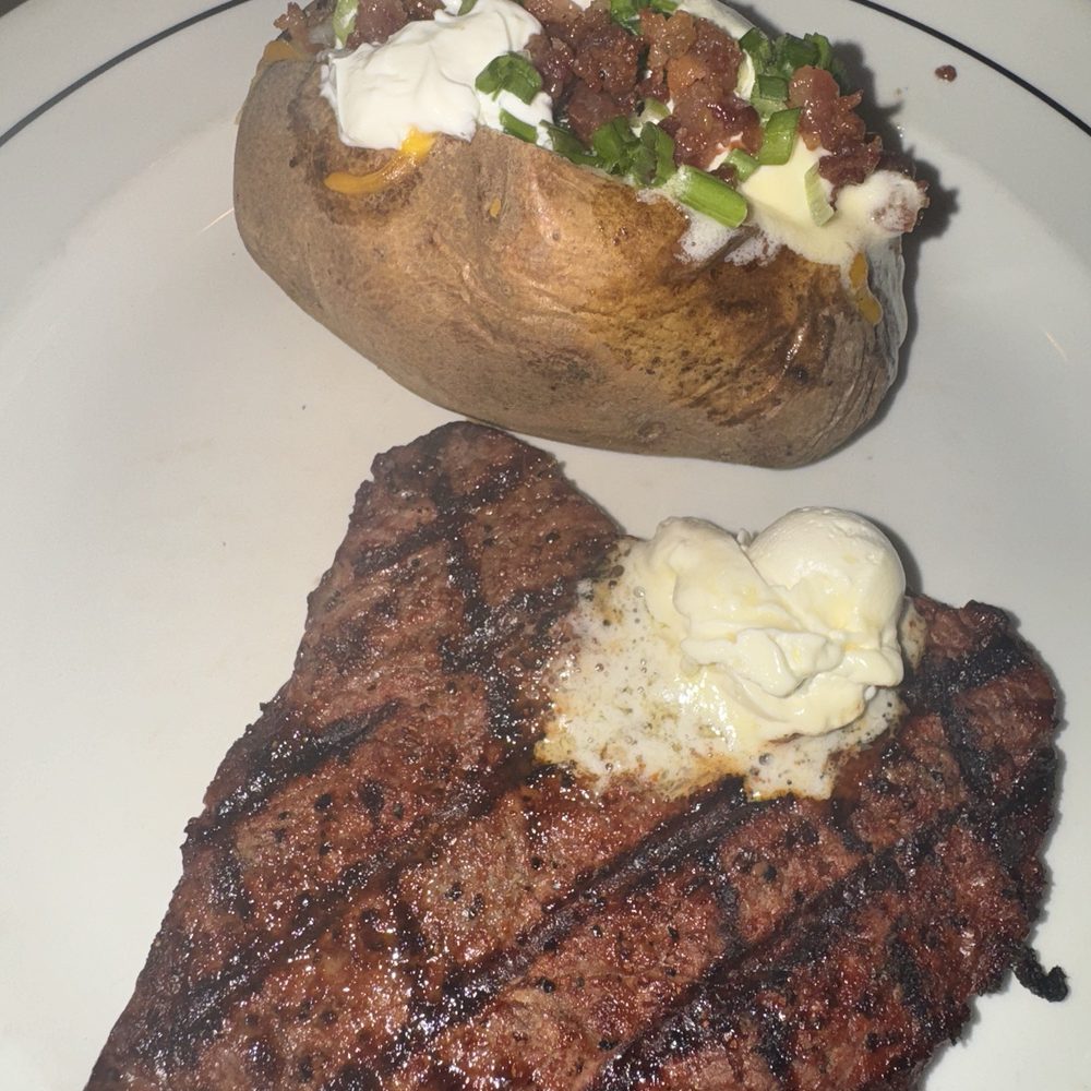 Saltgrass Steak House - 8 oz sirloin and Baked Potato - Steakhouses Near Me - Orlando, Florida Saltgrass Steak House - 8 oz sirloin and Baked Potato - Steakhouses Near Me - Orlando, Florida