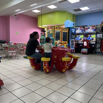 Kool-to-Play - Indoor Playcenter Near Me - San Juan, Puerto Rico