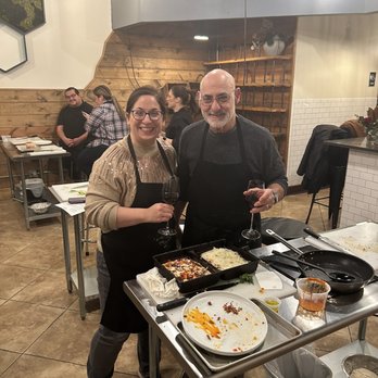 Fox Den Cooking - Station - Cooking Classes Near Me - St. Charles, Illinois