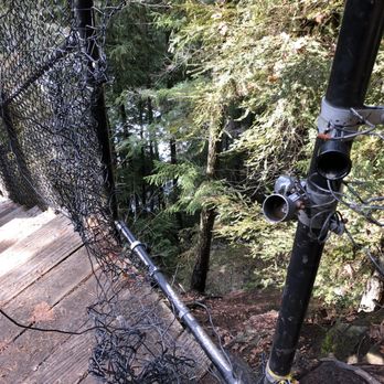 Toketee Falls - Broken section on the viewing platform. - Landmarks & Historical Buildings Near Me