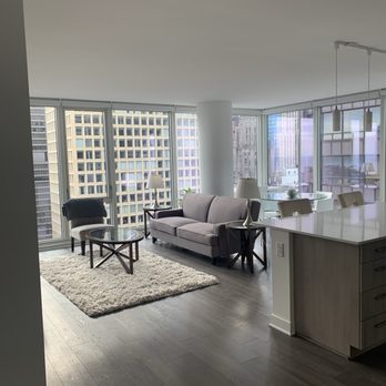 Suite Home Chicago - Apartments Near Me - Chicago, Illinois