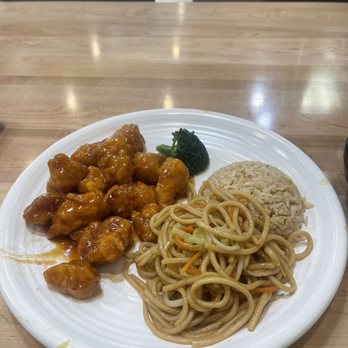 China Dragon - Orange chicken Lunch C15 House Special Chicken - Chinese Near Me - Corona, California China Dragon - Orange chicken Lunch C15 House Special Chicken - Chinese Near Me - Corona, California