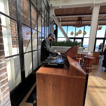 Cindy's Rooftop - New American Near Me - Chicago, Illinois