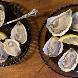 Scratch Farm Kitchen - Raw oysters on the half shell