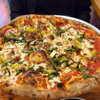 The StopAlong - Pizza with sausage, Basil, Honey & Hot Sauce - Pizza Near Me - Chicago, Illinois The StopAlong - Pizza with sausage, Basil, Honey & Hot Sauce - Pizza Near Me - Chicago, Illinois