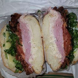 Bagels Your Way Cafe - Ham, turkey Swiss BLT