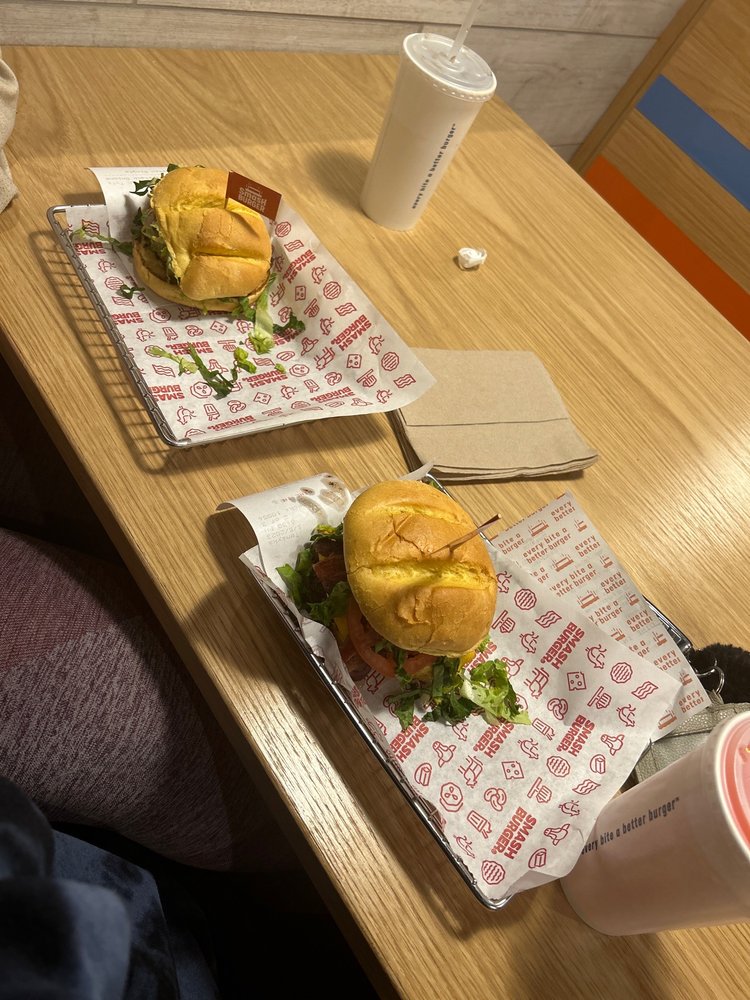 SMASHBURGER 95 Photos & 204 Reviews 5139 W 95th St, Oak Lawn, Illinois Burgers