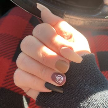 Champaka Nails & Spa - Broken - Nail Salons Near Me - Marysville, California