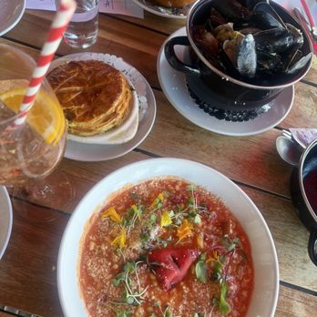 Le Garage - summer risotto, escargot and combo mussels and clam - French Near Me - Sausalito, California Le Garage - summer risotto, escargot and combo mussels and clam - French Near Me - Sausalito, California