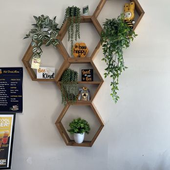 Boba Bee - Decor - Bubble Tea Near Me - Lake Forest, California