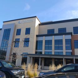 Twin Cities Orthopedics - Blaine - Adequate parking