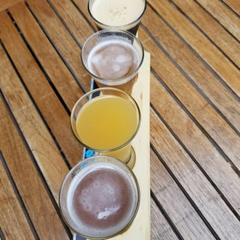 Bareburger - Edgewater - Flight of beers - Burgers Near Me - Edgewater, New Jersey