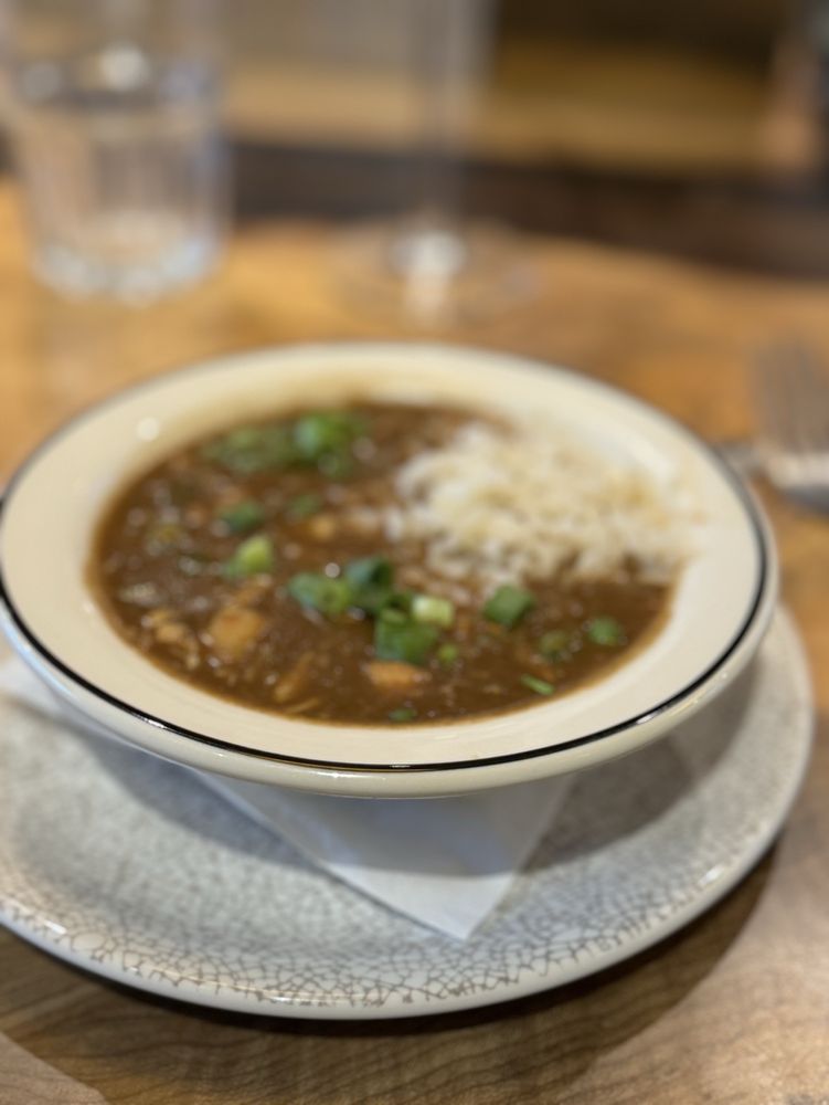 Social spots from Magnolia Point