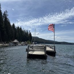 Pretty dock to sit & relax... Pretty dock to sit & relax...