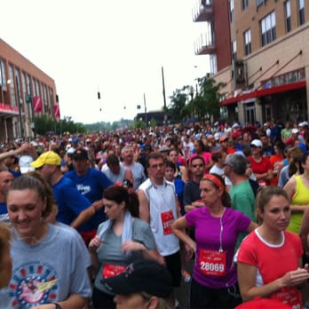 Cincinnati Flying Pig Marathon - Start of 10K - Races & Competitions Near Me - Cincinnati, Ohio