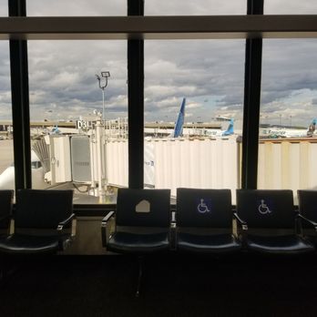 United Airlines - Airlines Near Me - Philadelphia, Pennsylvania