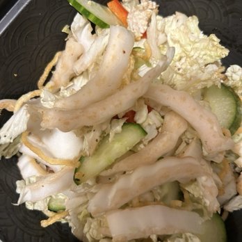 P.F. Chang's - Stale brown bok choy and no chopped peanuts as in the menu description - Chinese Near Me - Boston, Massachusetts