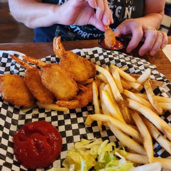 Bridgeside - Shrimp basket - American Near Me - Cascade Locks, Oregon Bridgeside - Shrimp basket - American Near Me - Cascade Locks, Oregon