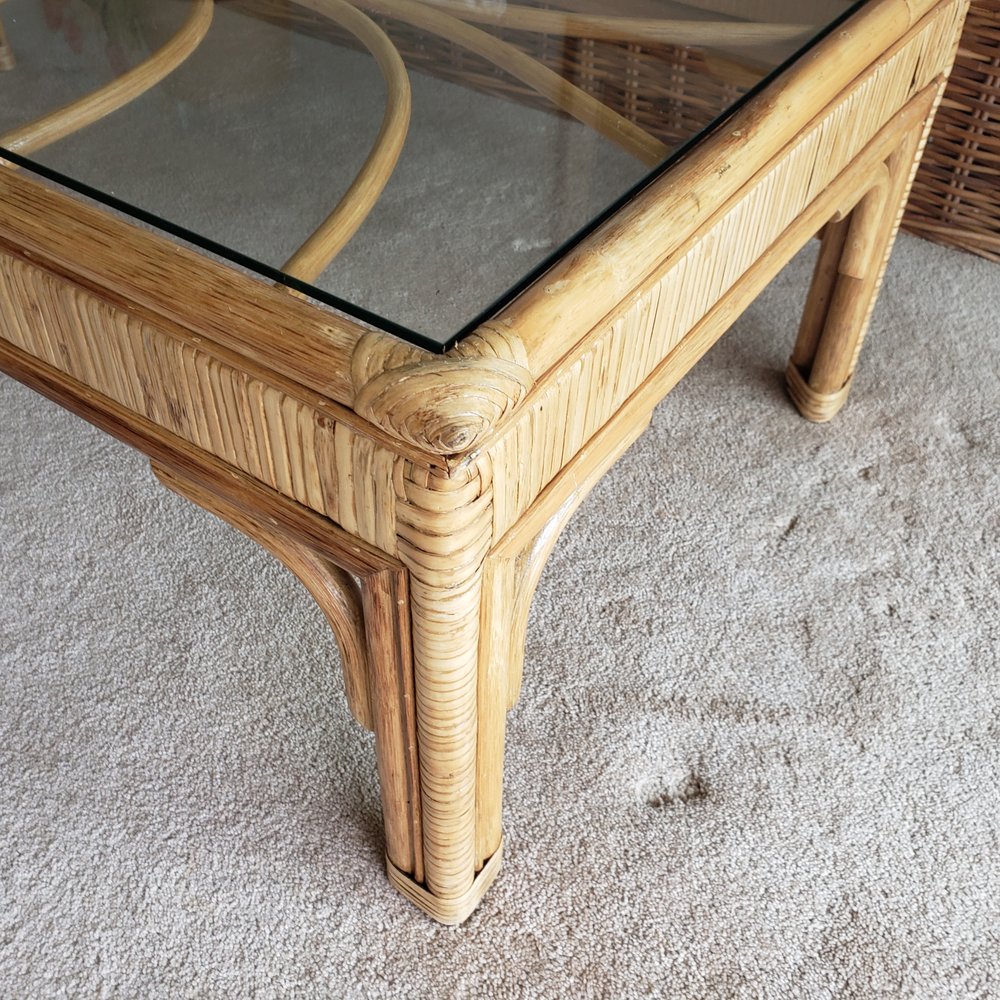 Lani's & Boyd's Upholstery - Refinished coffee table - Furniture Reupholstery Near Me - Lihue, Hawaii Lani's & Boyd's Upholstery - Refinished coffee table - Furniture Reupholstery Near Me - Lihue, Hawaii