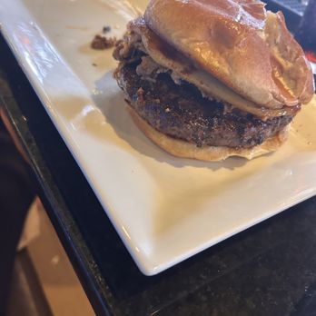 Back Nine Oxford - Memphis Burger - Sports Bars Near Me - Oxford, Mississippi