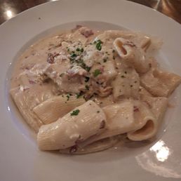 Rigatoni Al Pollo