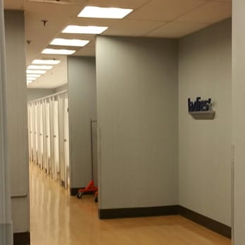 Marshall's - Huge Ladies' Fitting Room - Department Stores Near Me - Houston, Texas
