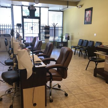 Friendly Nails - Inside. No one was here but me. - Nail Salons Near Me - Worcester, Massachusetts