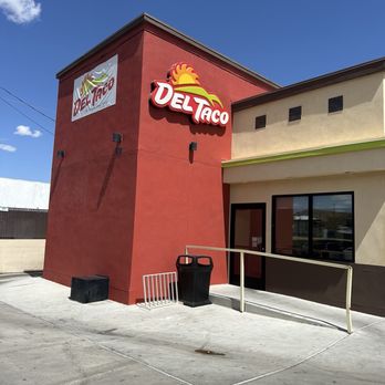 Del Taco - The spot! - Fast Food Near Me - Barstow, California