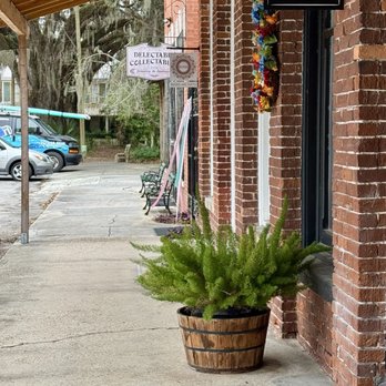 Micanopy - Main Street - Local Flavor Near Me