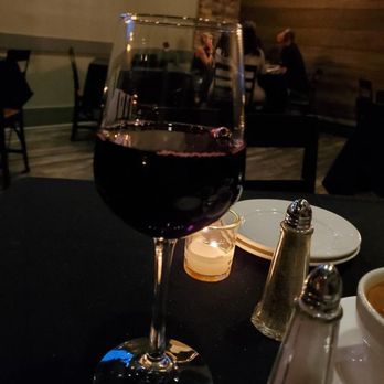 Curly's Grille - Pinot Noir Great pour - Caribbean Near Me - Lackawanna, New York