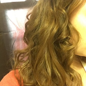 Champú Salon Ky - Terrible blowout - Hair Salons Near Me - Louisville, Kentucky