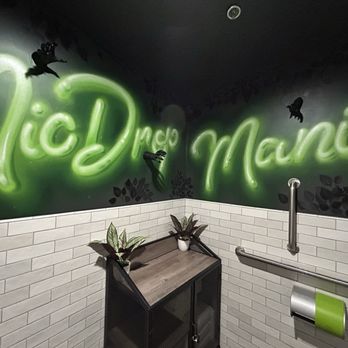 Mic Drop Comedy - Bathroom - Comedy Clubs Near Me - Chandler, Arizona