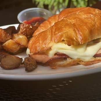 SideBar - The Hottie - Bars Near Me - Leesburg, Virginia SideBar - The Hottie - Bars Near Me - Leesburg, Virginia