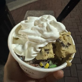 Sweet CeCe’s - Ice Cream & Frozen Yogurt Near Me - Franklin, Tennessee Sweet CeCe’s - Ice Cream & Frozen Yogurt Near Me - Franklin, Tennessee