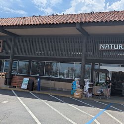 Sprouts Farmers Market - Organic foods and vegetables.