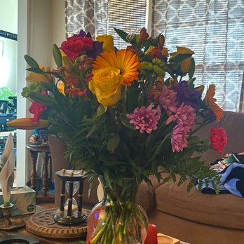 Flowers By Robert Taylor - Florists Near Me - West Covina, California Flowers By Robert Taylor - Florists Near Me - West Covina, California