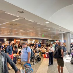 Milano Malpensa - Terminal 2 - Busy day at airport
