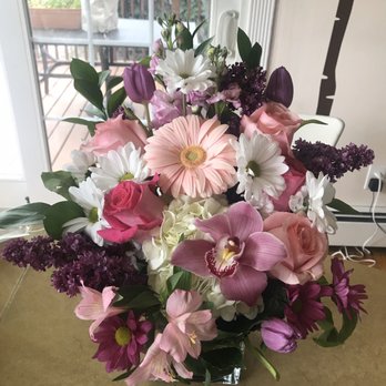 Tommy Flowers 2 - Florists Near Me - Syosset, New York Tommy Flowers 2 - Florists Near Me - Syosset, New York
