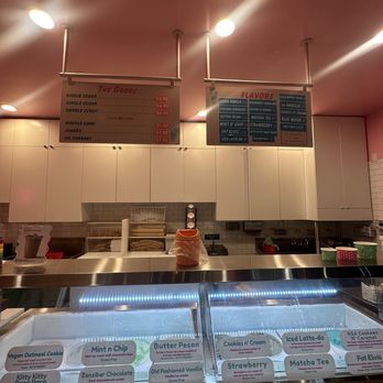 Licked - Ice Cream & Frozen Yogurt Near Me - Sacramento, California