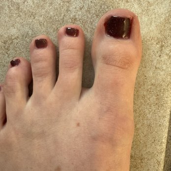 Angel Nails & Spa - Left foot - Nail Salons Near Me - Las Vegas, Nevada