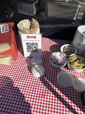 SIGNAL Coffee Roasters by null