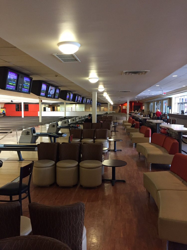 Princess Bowling Lanes, Pittsburgh Roadtrippers