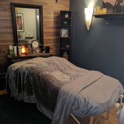 Had such a great first experience here today! The ambience was so relaxing. Loved the hot stones. 5/5