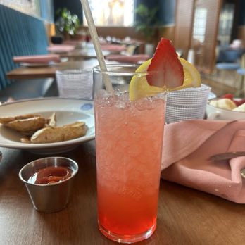 Sunday's Best - Strawberry lemonade and crispy potatoes - Breakfast & Brunch Near Me - Sandy, Utah Sunday's Best - Strawberry lemonade and crispy potatoes - Breakfast & Brunch Near Me - Sandy, Utah